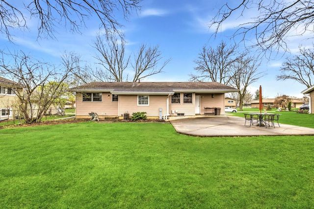 133 Lela Lane, Schaumburg, IL 60193