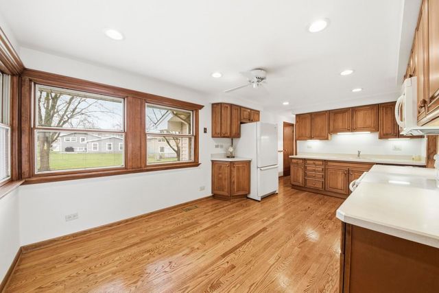 133 Lela Lane, Schaumburg, IL 60193