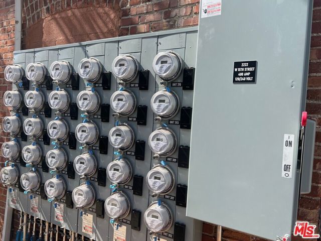 2222 W 15th Street, Los Angeles, CA 90006