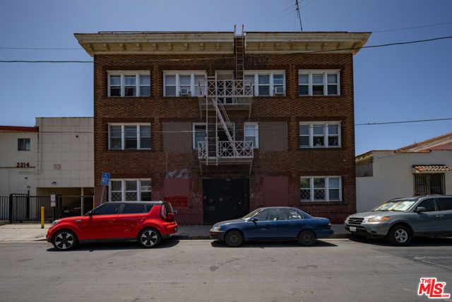 2222 W 15th Street, Los Angeles, CA 90006