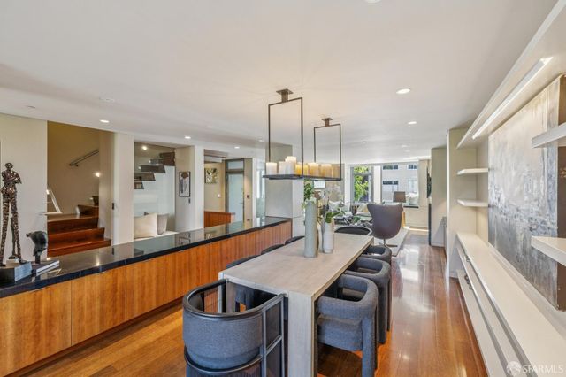 1170 Chestnut Street, San Francisco, CA 94109