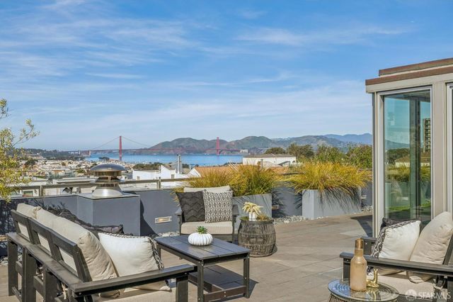 1170 Chestnut Street, San Francisco, CA 94109