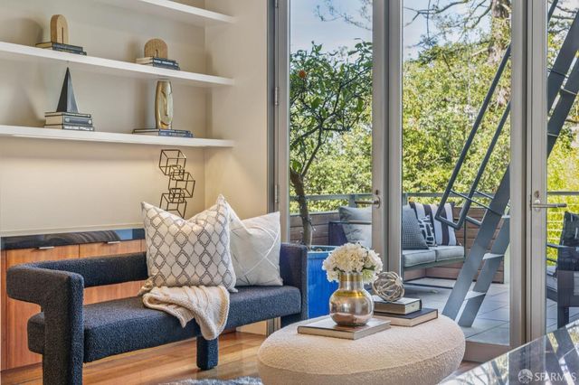 1170 Chestnut Street, San Francisco, CA 94109