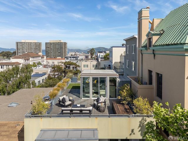 1170 Chestnut Street, San Francisco, CA 94109