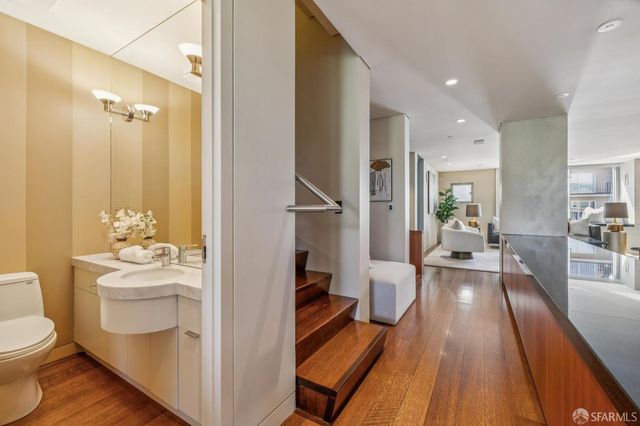 1170 Chestnut Street, San Francisco, CA 94109