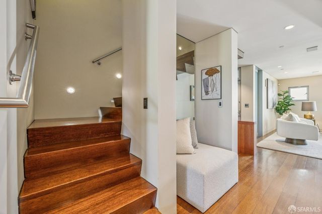 1170 Chestnut Street, San Francisco, CA 94109