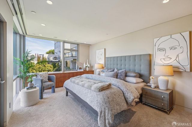 1170 Chestnut Street, San Francisco, CA 94109