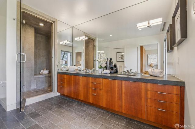 1170 Chestnut Street, San Francisco, CA 94109