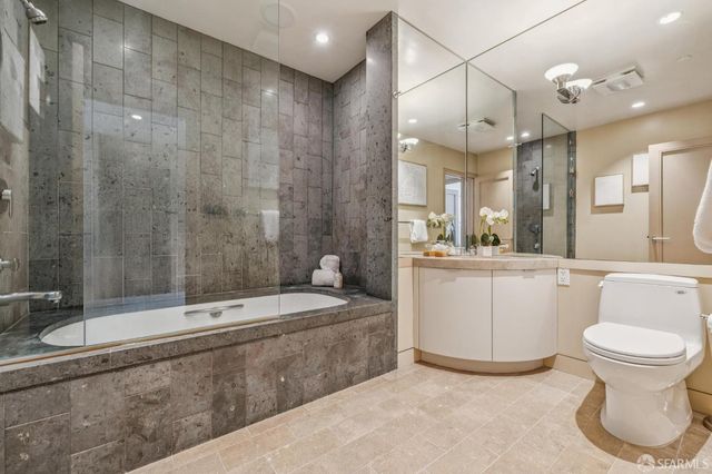 1170 Chestnut Street, San Francisco, CA 94109