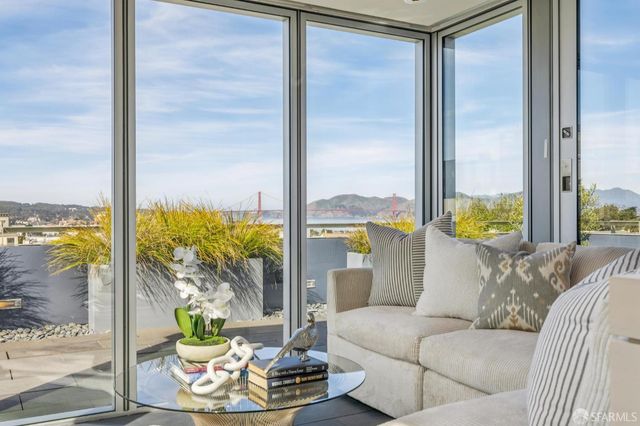 1170 Chestnut Street, San Francisco, CA 94109