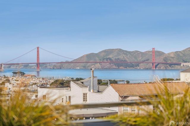 1170 Chestnut Street, San Francisco, CA 94109