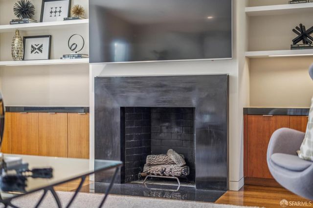 1170 Chestnut Street, San Francisco, CA 94109