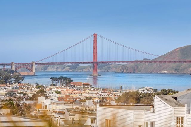 1170 Chestnut Street, San Francisco, CA 94109