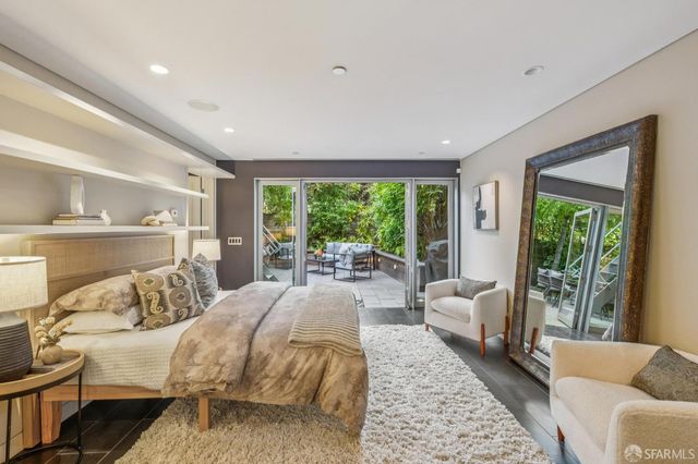 1170 Chestnut Street, San Francisco, CA 94109