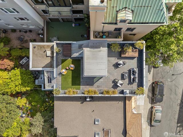 1170 Chestnut Street, San Francisco, CA 94109