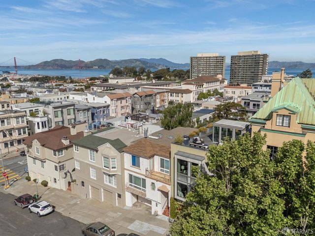 1170 Chestnut Street, San Francisco, CA 94109