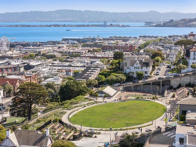 1170 Chestnut Street, San Francisco, CA 94109