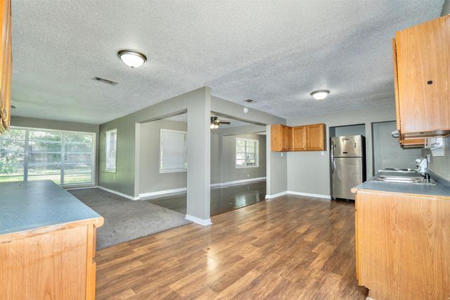 2109 Jeridona Street, La Marque, TX 77568