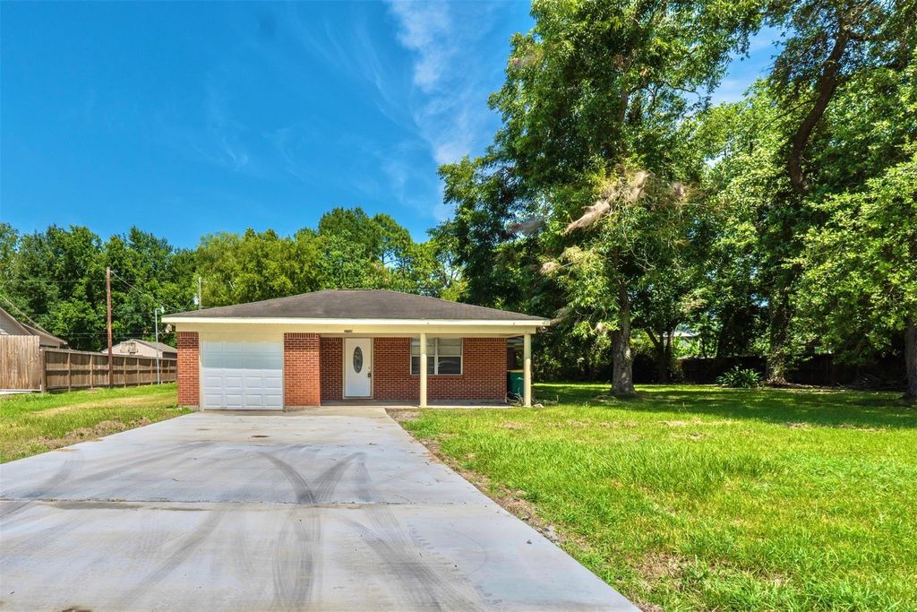 2109 Jeridona Street, La Marque, TX 77568