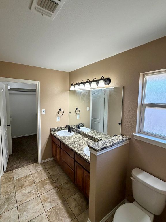 Image 13 of property listing at 4121 Autumnwood Trail, San Angelo, TX 76904