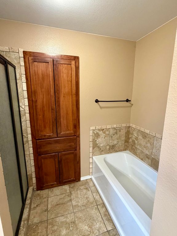 Image 14 of property listing at 4121 Autumnwood Trail, San Angelo, TX 76904