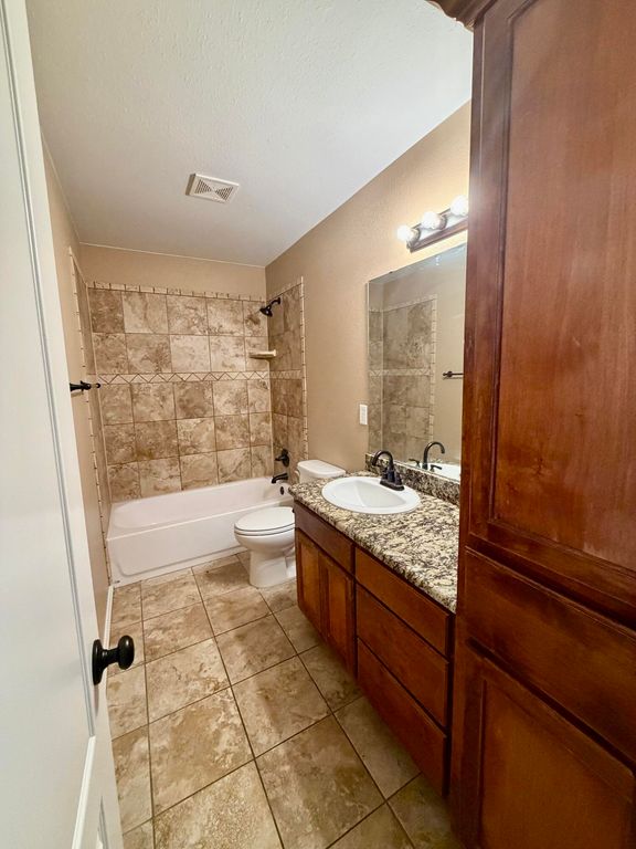 Image 20 of property listing at 4121 Autumnwood Trail, San Angelo, TX 76904