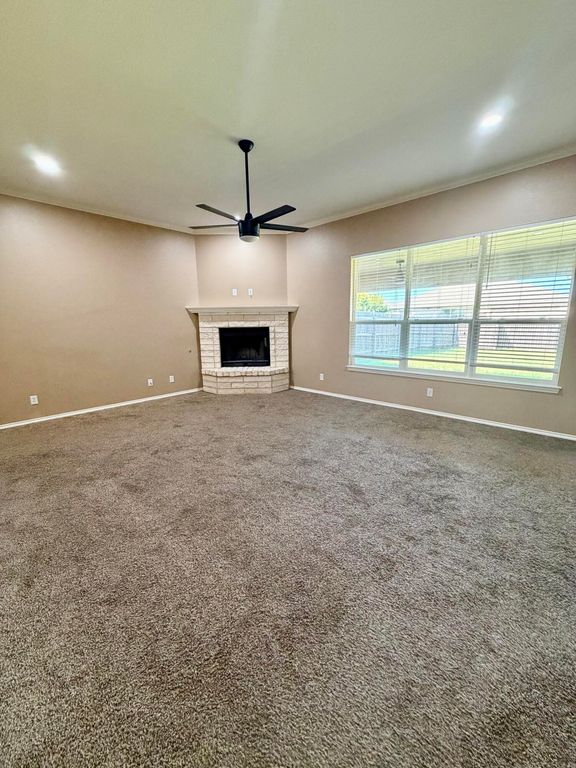 Image 3 of property listing at 4121 Autumnwood Trail, San Angelo, TX 76904