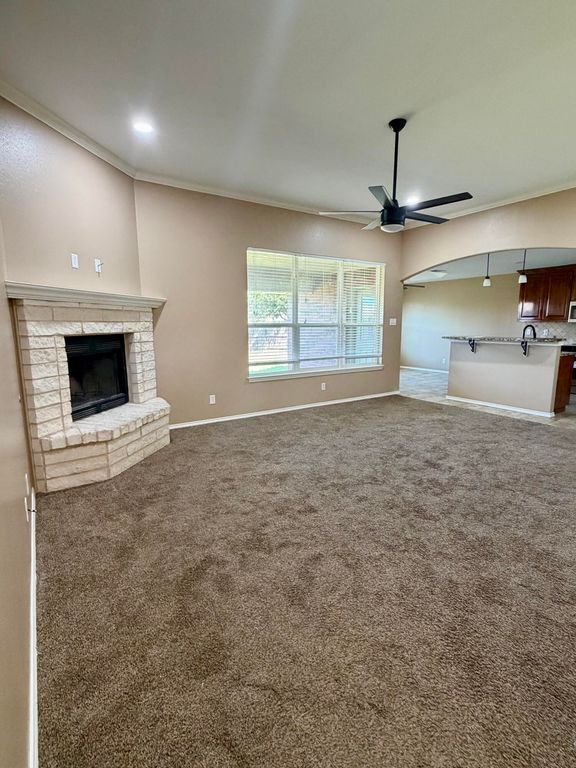 Image 4 of property listing at 4121 Autumnwood Trail, San Angelo, TX 76904