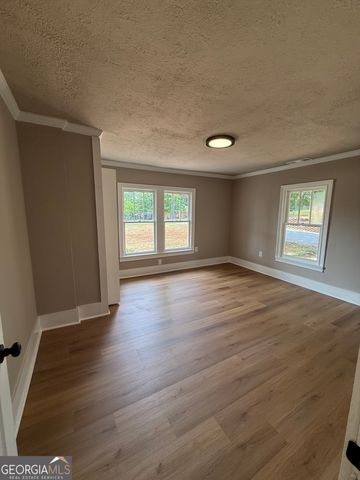 920 Cardinal Drive, Gainesville, GA 30501