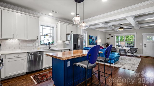 1521 Seigle Avenue, Charlotte, NC 28205