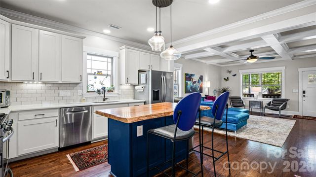 1521 Seigle Avenue, Charlotte, NC 28205