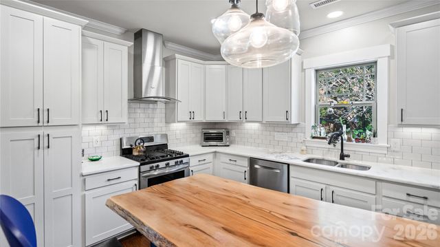 1521 Seigle Avenue, Charlotte, NC 28205