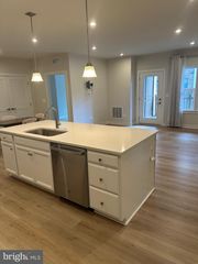 46270 MOUNT ALLEN TER #203, Sterling, VA 20164