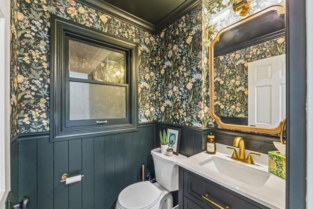 15370 Santa Maria DRIVE, Brookfield, WI 53005