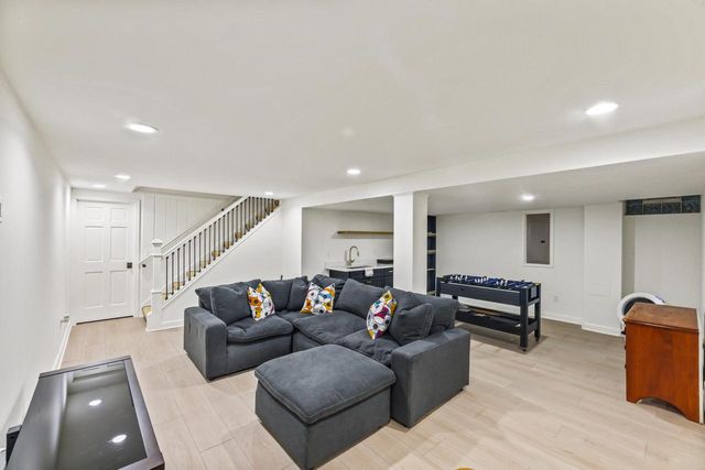 15370 Santa Maria DRIVE, Brookfield, WI 53005