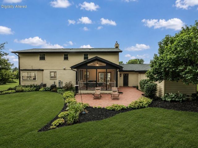 15370 Santa Maria DRIVE, Brookfield, WI 53005