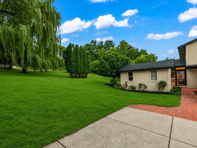15370 Santa Maria DRIVE, Brookfield, WI 53005
