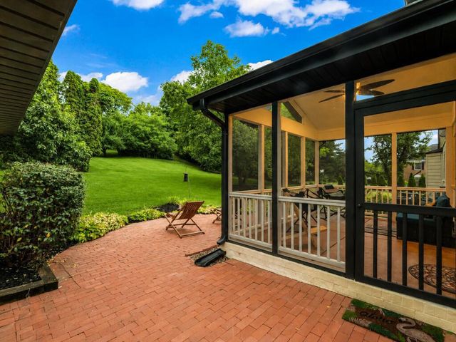 15370 Santa Maria DRIVE, Brookfield, WI 53005