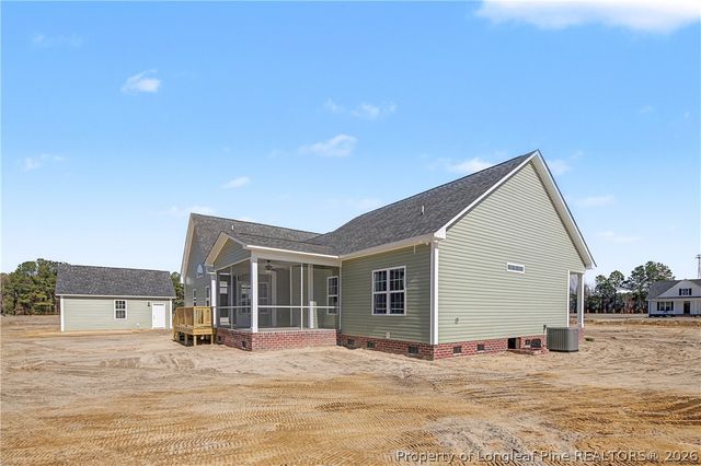 3039 Dinwiddle Drive, Wade, NC 28395