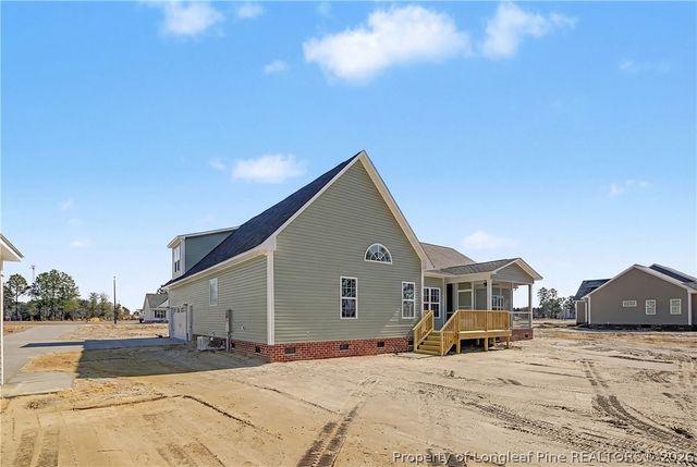 3039 Dinwiddle Drive, Wade, NC 28395