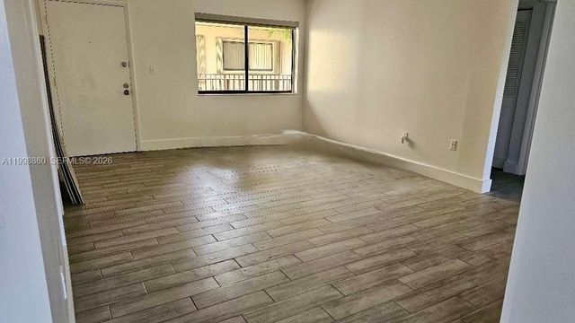 8075 SW 107th Ave 311, Miami, FL 33173