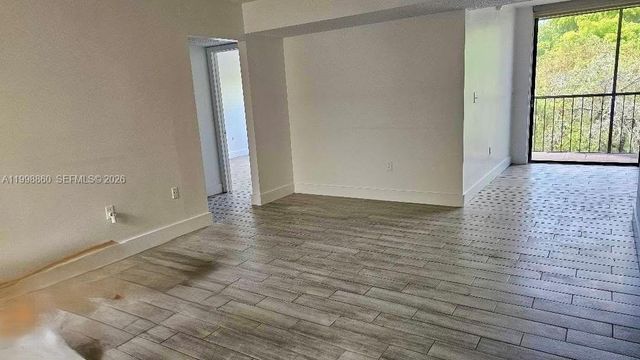 8075 SW 107th Ave 311, Miami, FL 33173