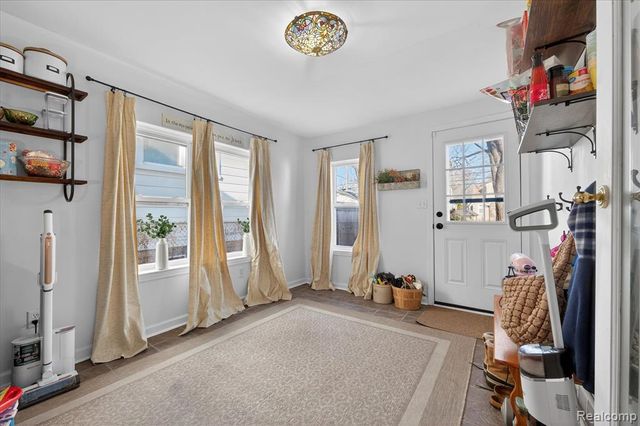 4453 Newberry Street, Wayne, MI 48184