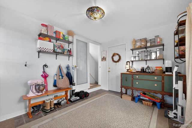 4453 Newberry Street, Wayne, MI 48184