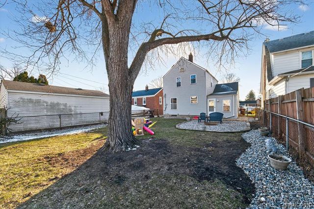 4453 Newberry Street, Wayne, MI 48184