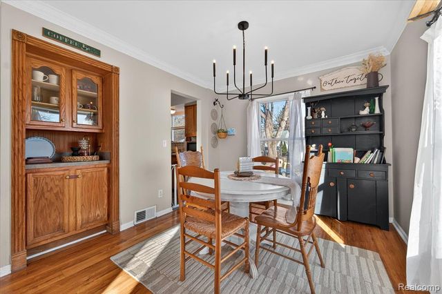 4453 Newberry Street, Wayne, MI 48184