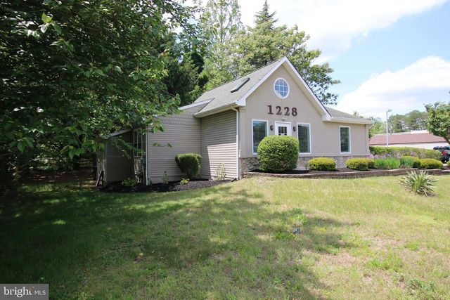 1228 BERLIN, Voorhees, NJ 08043