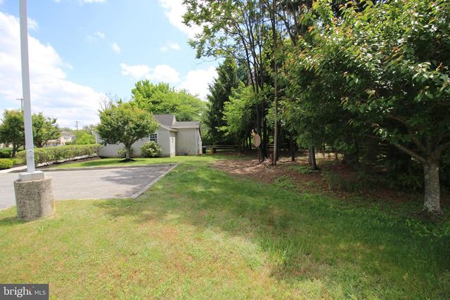 1228 BERLIN, Voorhees, NJ 08043