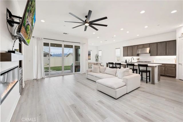 39481 Chamise, Temecula, CA 92591