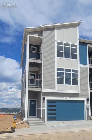 747 Belleza View, Colorado Springs, CO 80907